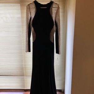 Xscape Black Formfitting Prom Dress